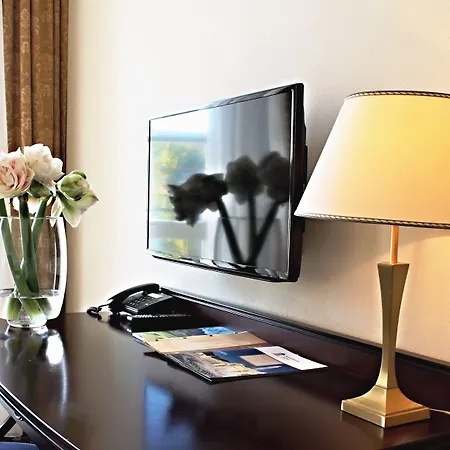 Patriot Boutique Отель