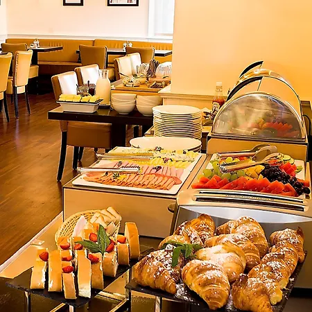 Patriot Boutique Отель