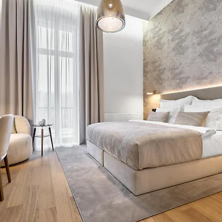 Patriot Boutique ホテル マリアーンスケー・ラーズニェ