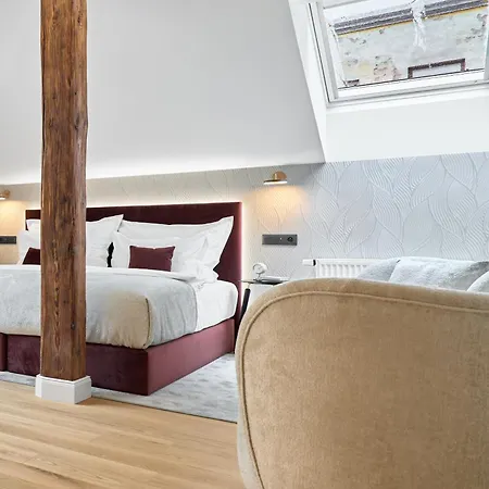 Patriot Boutique ホテル