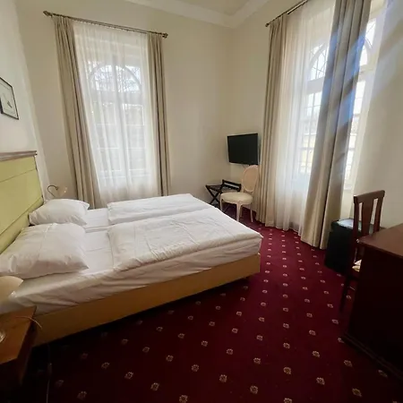 Patriot Boutique Hotel