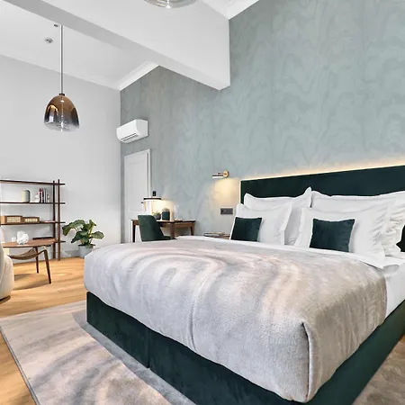 Patriot Boutique 4*